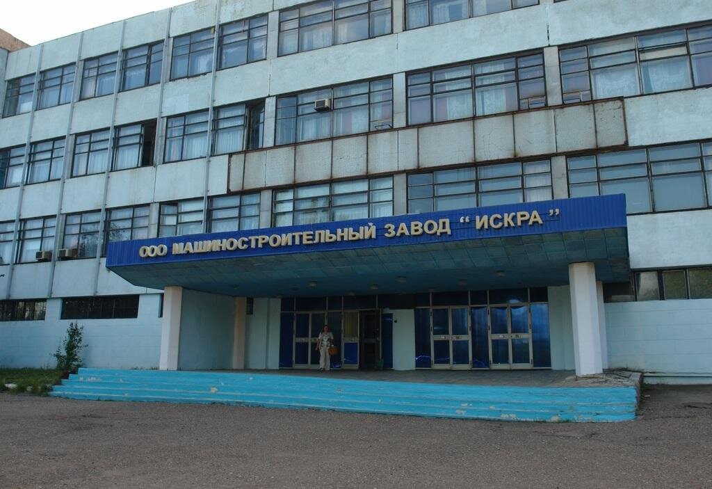 Главный вход. Изображение с сайта объявлений, где завод выставлен на продажу. Стоимость — 250 миллионов рублей. 