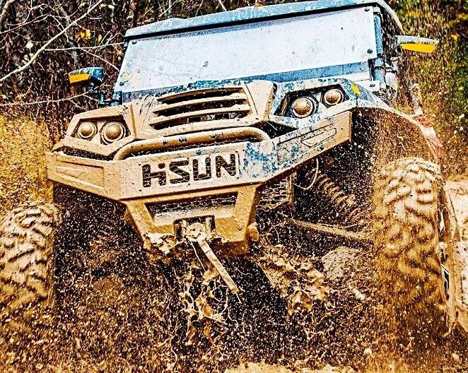 Джипы по грязи. Офф роад бимка. Внедорожный драйв. 4х4 offroad freefest 2012. Внедорожная трасса.