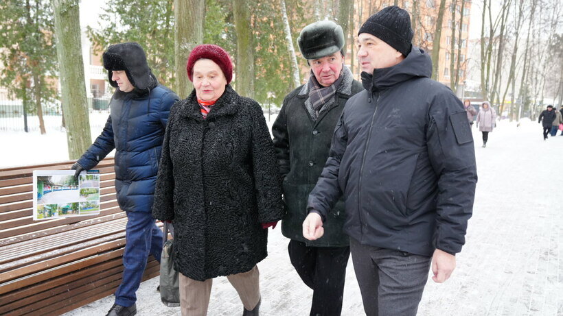    Губернатор Андрей Воробьев в Центральном парке культуры и отдыха в Пушкине © Сергей Хакимов, «Подмосковье Сегодня»