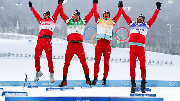    13 февраля. Чжанцзякоу. Алексей Червоткин, Александр Большунов, Денис Спицов и Сергей Устюгов — олимпийские чемпионы-2022.Дарья Исаева