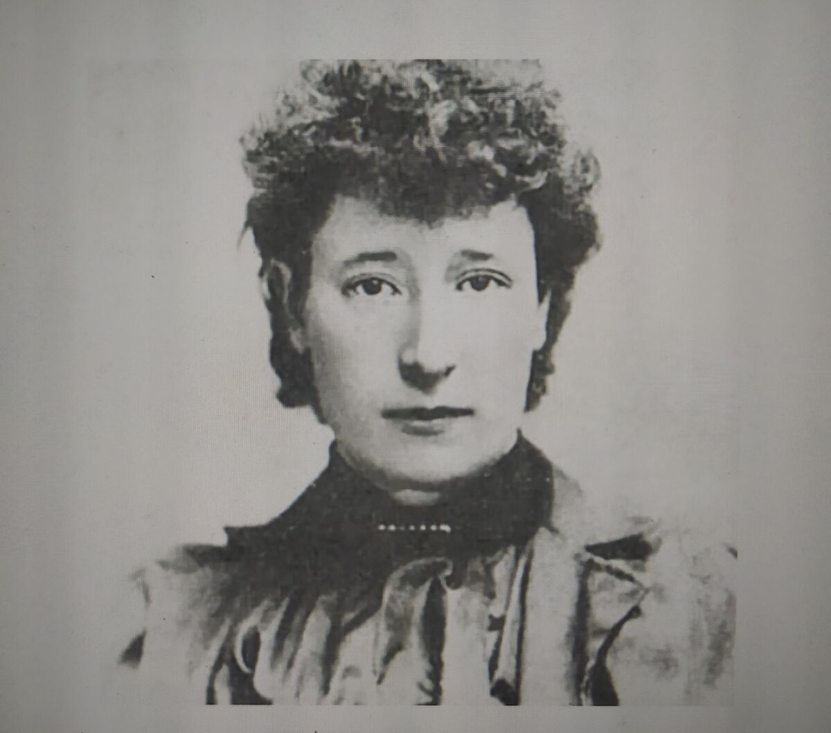 Сара Энн Хенли, взято из открытых источников.