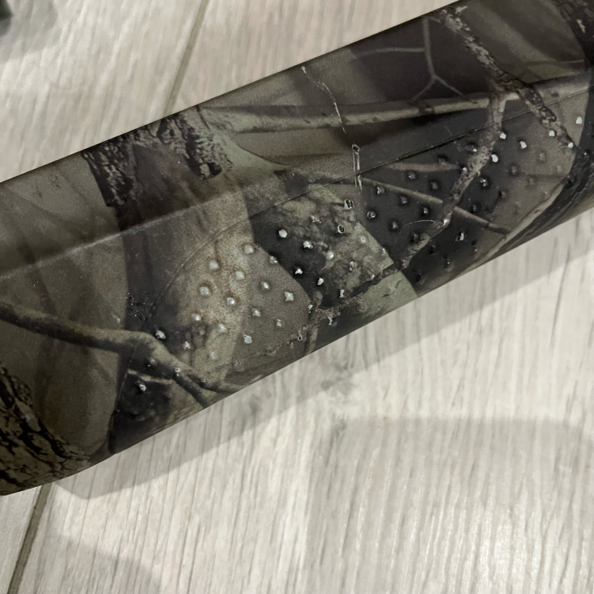 Потерстости на цевье