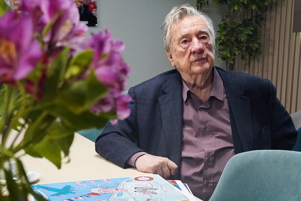     В день юбилея Александру Проханову позвонил президент. Александр ШПАКОВСКИЙ