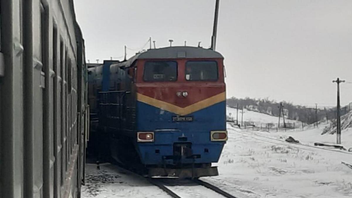    Поезда стоят на дороге:МВД РК