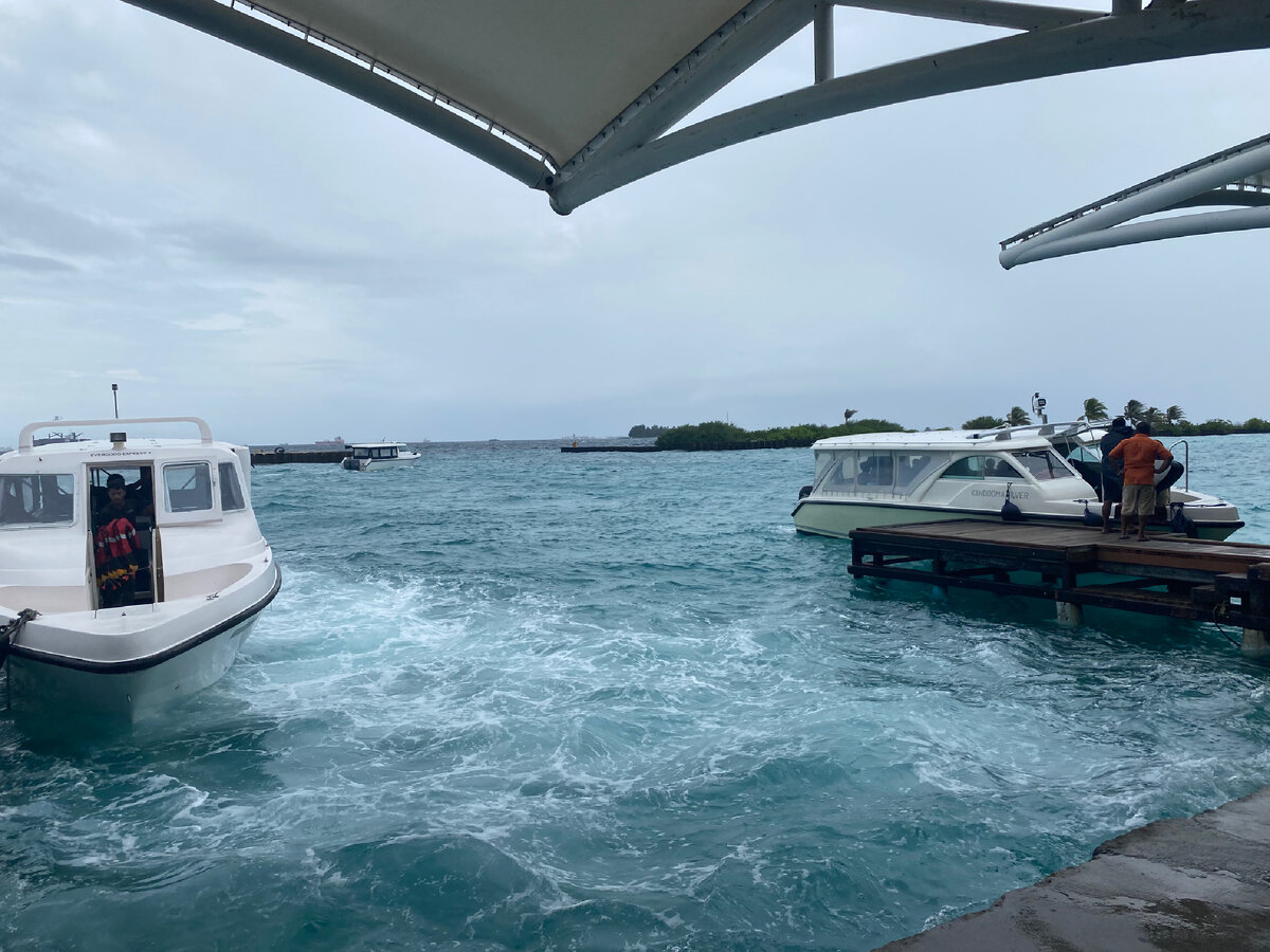 Аэропорт Мале.