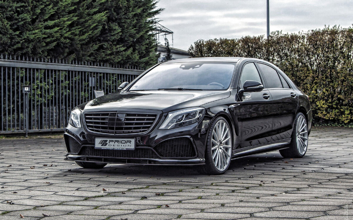 Mercedes W222 S-Class