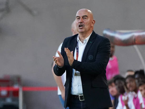     Станислав Черчесов. Фото: IMAGO/Norbert Scanella/www.imago-images.de/globallookpress.com