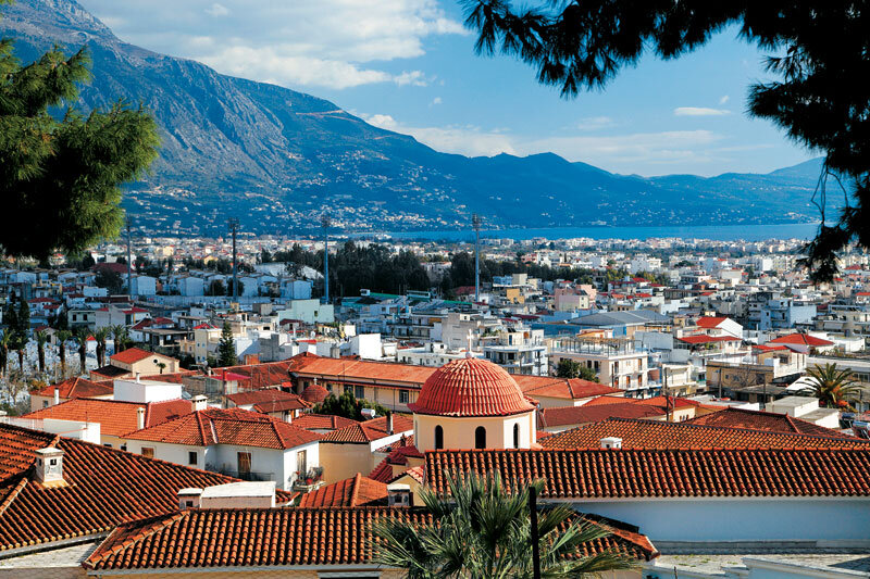 Каламата – город, построенный у подножия таинственной горы Тайгет