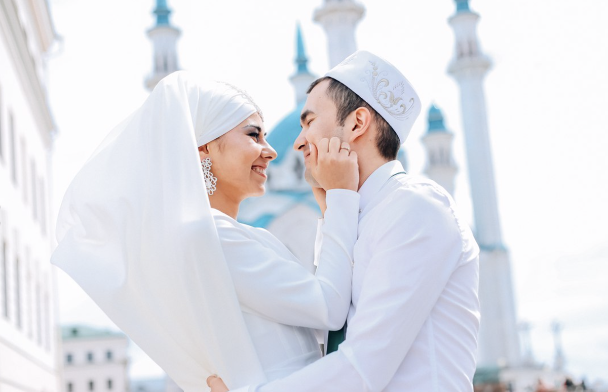Никах в месяц рамадан можно ли. Татарская невеста никаха. Никах жених. Никах фотосессия. Позы для фотосессии никах.