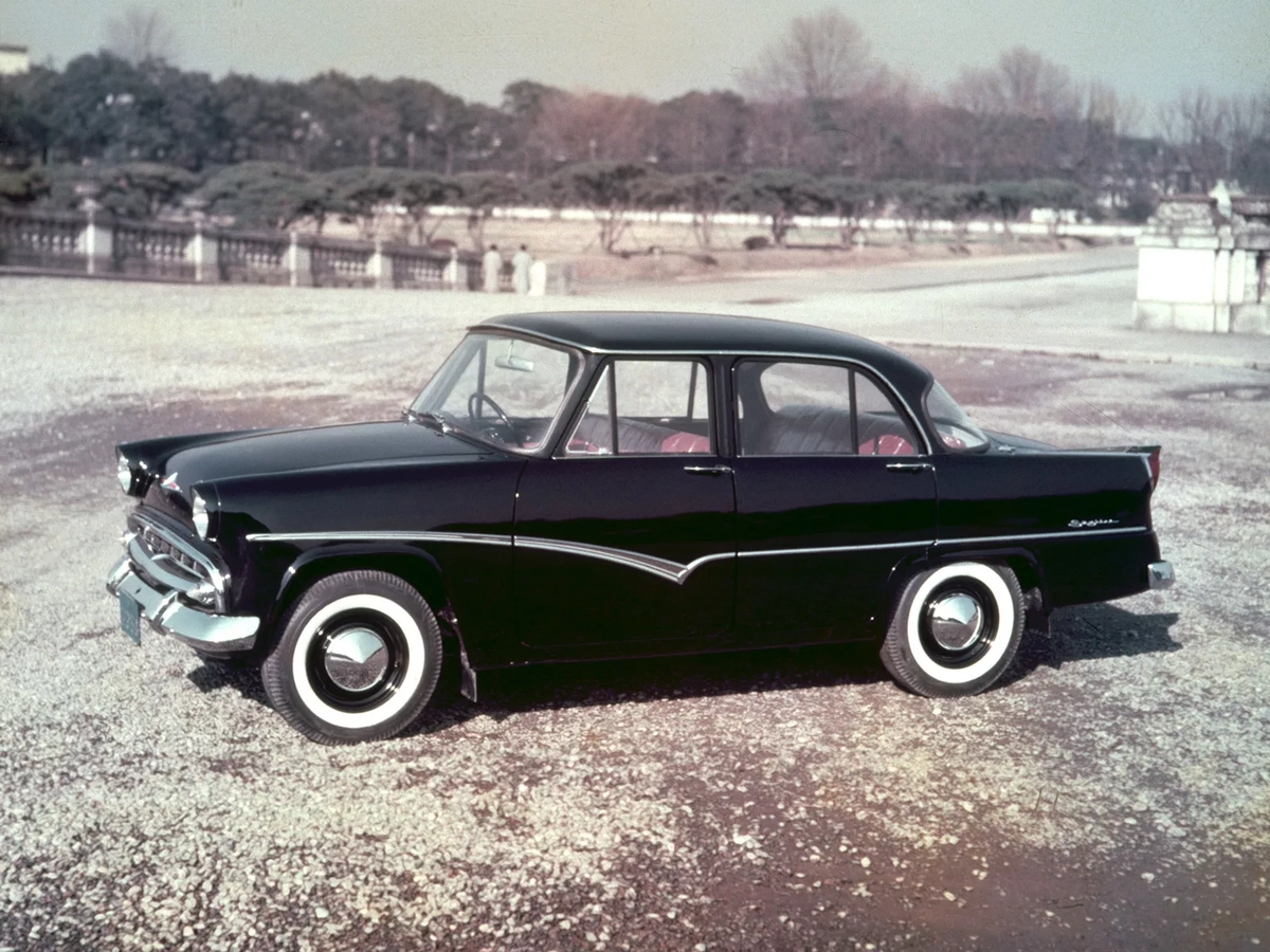 Nissan Skyline 1957, источник: Яндекс Картинки