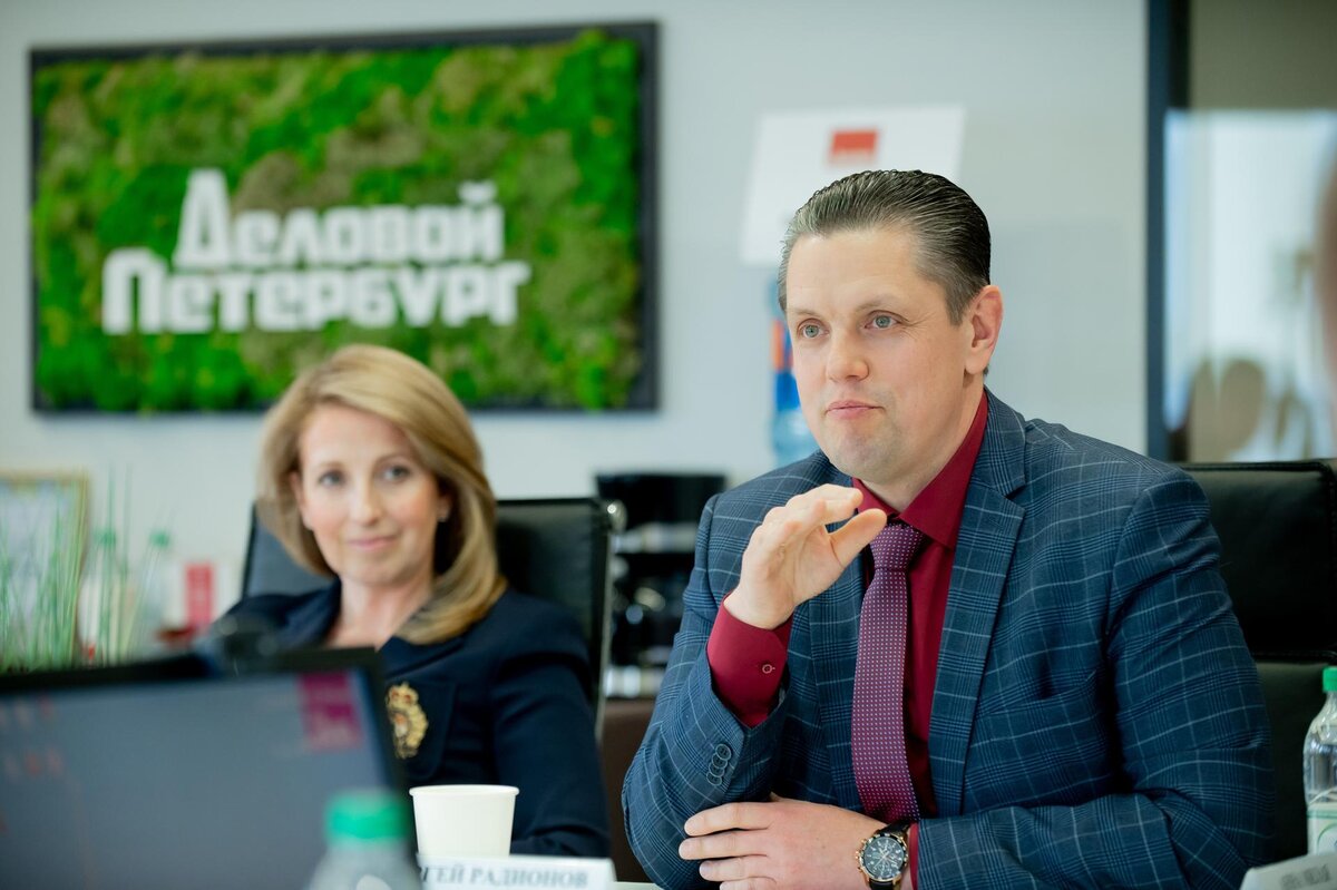 Генеральный директор архитектурно-строительной-компании "Красный апельсин" Сергей Радионов