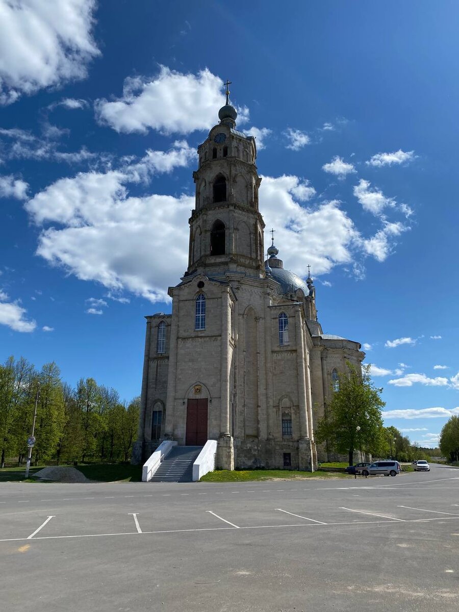 Собор в Гусь Железном на закате