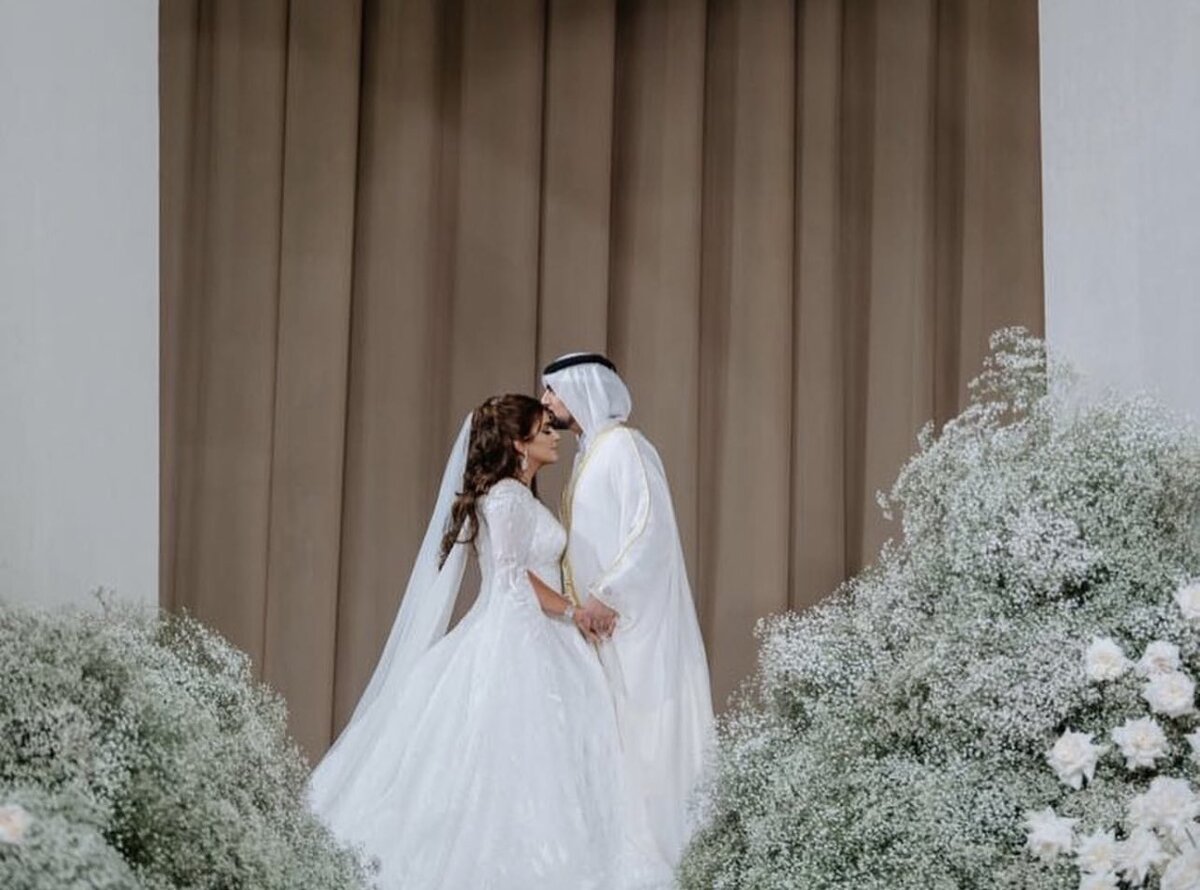 Plus size для шейха свадьбы не будет. Махра Аль Мактум принцесса Дубая. Шейха махра Аль Мактум. Дубайская принцесса шейха махра. Свадьба дочери шейха Дубай.