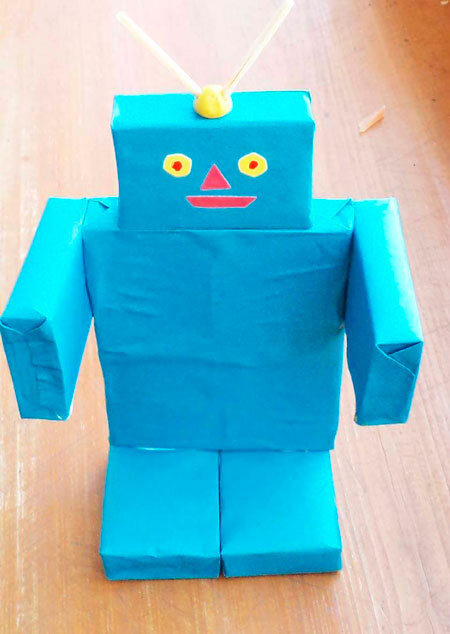 Поделка робот своими руками из подручных средств