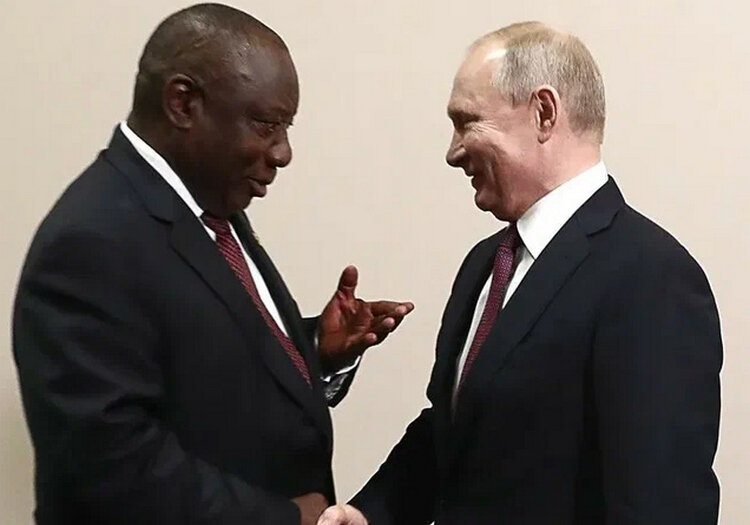 Встреча президента РФ В. Путина с президентом ЮАР С. Рамафосой (фото из открытых источников).