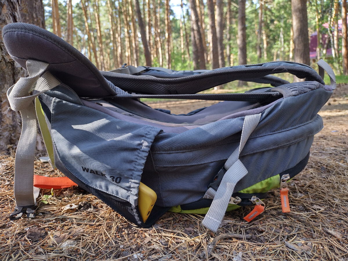 , Изогнутая спинка рюкзака Nordway Walk 30 и обдуваемая сетка