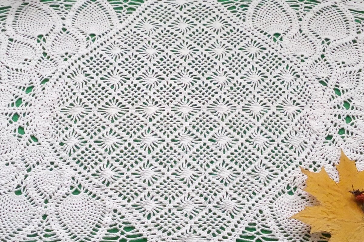 Центральная часть салфетки, которую я вязала крючком из ниток "Пион"
