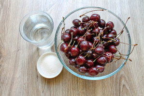 Как приготовить вишневую наливку в домашних условиях на водке