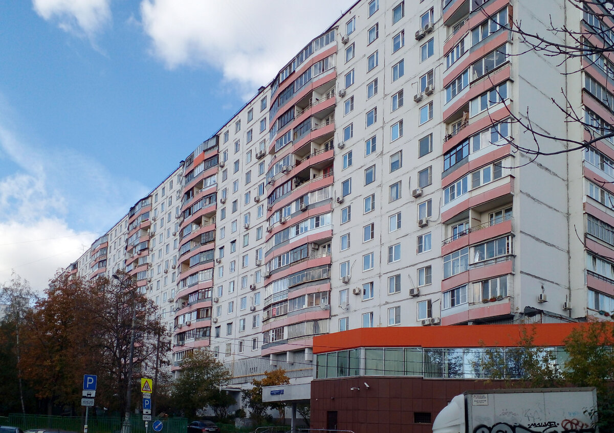 Рис. 2. Верхняя Сыромятническая улица, 2 – 65-655/3 (скорее всего, у дома также есть шифр по номенклатуре «И», но его пока не удалось установить)