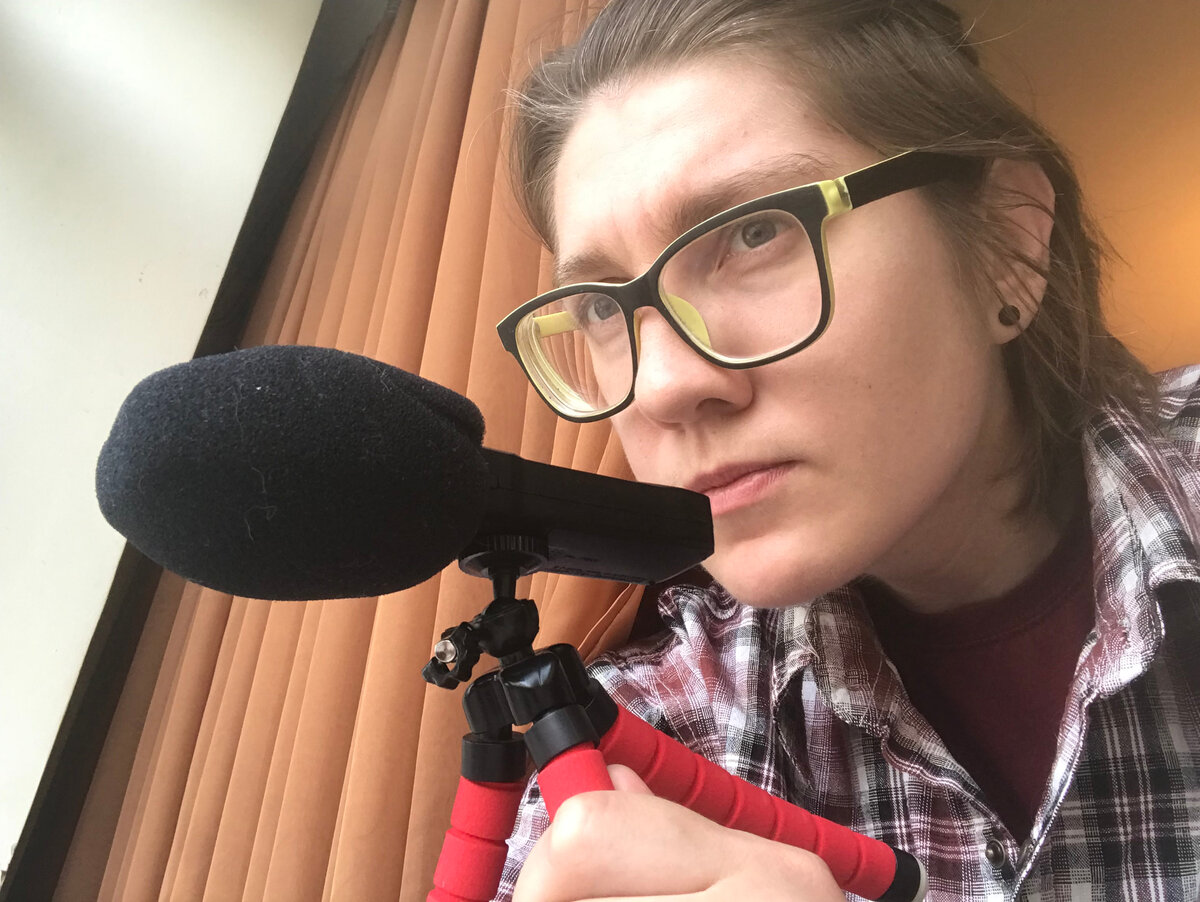 Пишу шум улицы для задания по озвучке видео