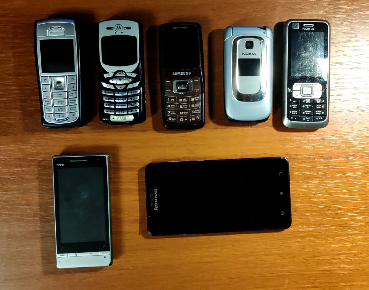 Чего только не найдёшь в ящике с нужными вещами (фото из архива автора)