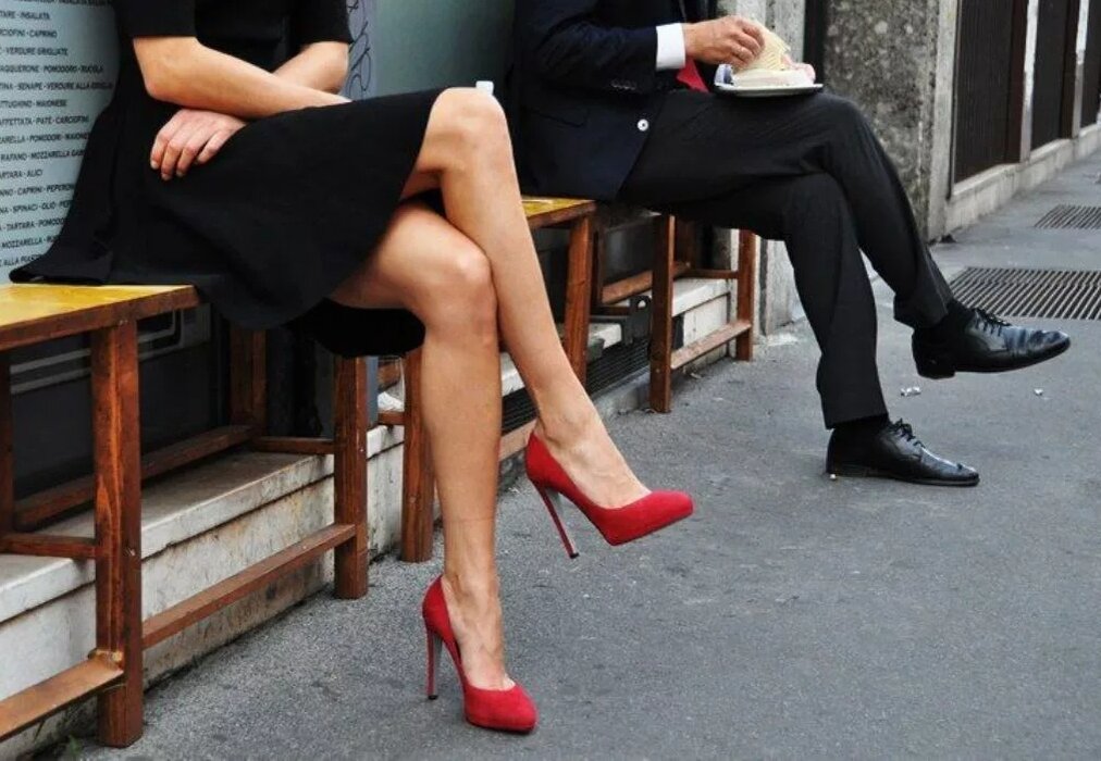 Почему вредно сидеть нога на ногу?