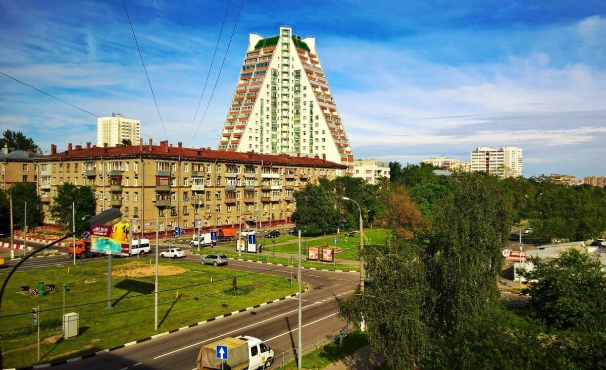 комплекс пирамида в москве