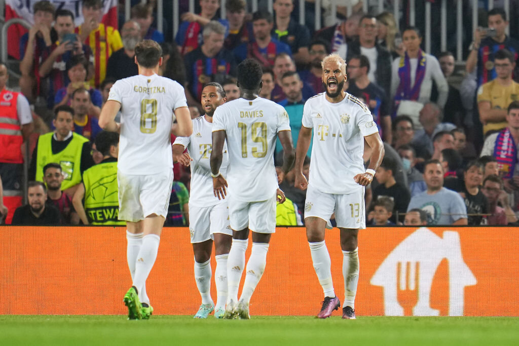 Перед матчем с Баварией каталонский клуб потерял все шансы на попадание в плей-офф Лиги Чемпионов. Уже второй год подряд Барселона не выходит из группы.-2