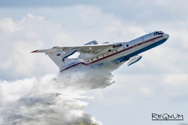    Многоцелевой самолет-амфибия Бе-200ЧС Дарья Антонова © ИА REGNUM