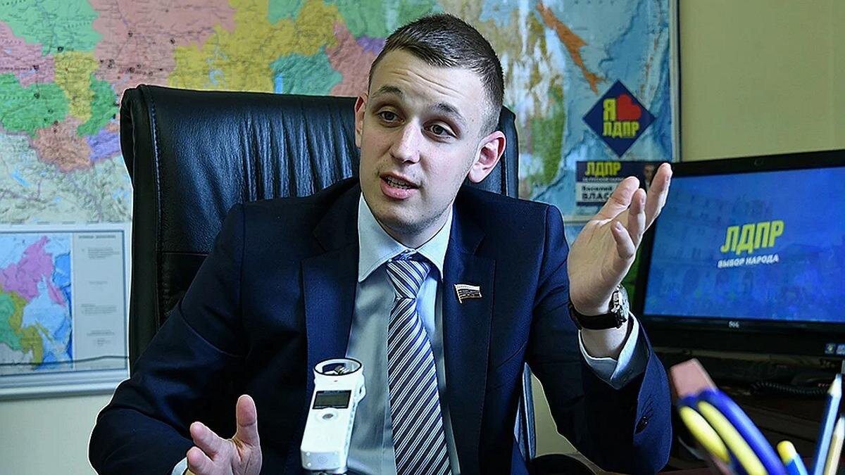 Депутат от лдпр. Михаил дегтярев лдпр. Нилов ярослав евгеньевич лдпр. Депутаты партии лдпр. Власов василий максимович лдпр.