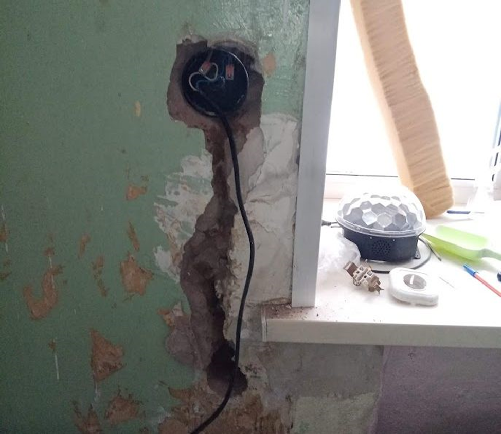 Гнездо для розетки на новом месте