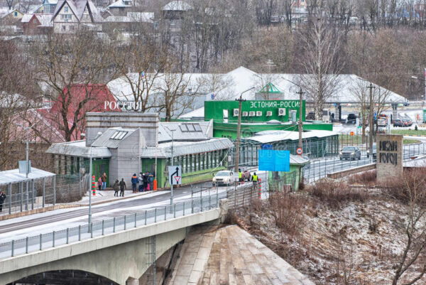 Погранпереход в Ивангороде.