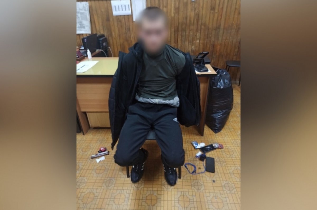    Под Тверью грабитель напал с ножом на женщину-почтальона