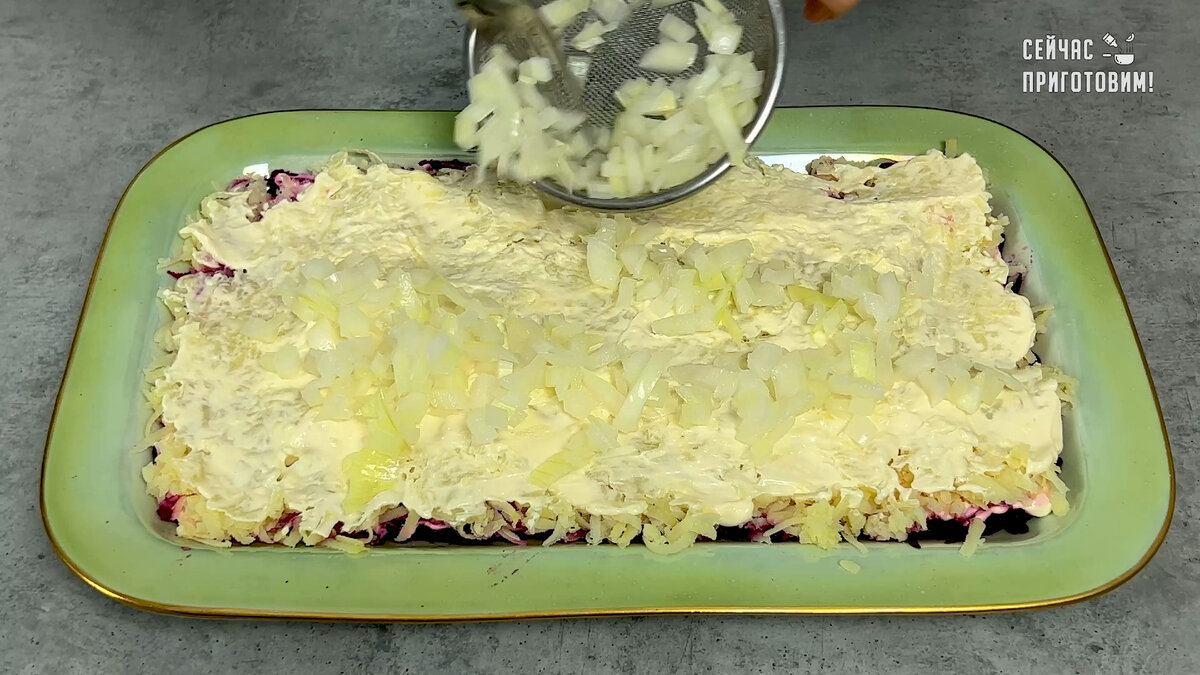 Этому салату просто нет равных! Готовится довольно легко, продукты нужны самые простые и доступные. Этому салату просто нет равных! Готовится довольно легко, продукты нужны самые простые и доступные.