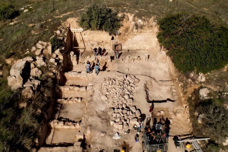     В Израиле найдена гробница «повитухи Иисуса»