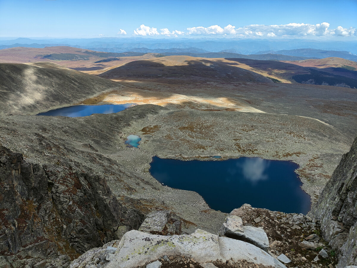 озера у подножья