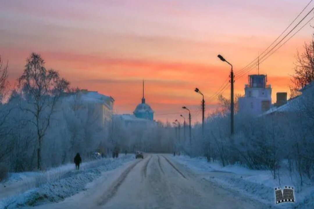 Мончегорск площадь. Мончегорск. Мурманская область мончегорск вознесенский собор. Мончегорск мурманская область зимой. Мончегорск зимой.
