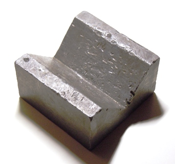 А вообще, под наковальню надо иметь что-то подобное