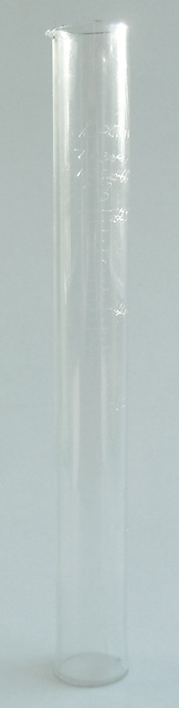 Эксикатор  (десикатор) предназначен для сушки и хранения веществ.-25