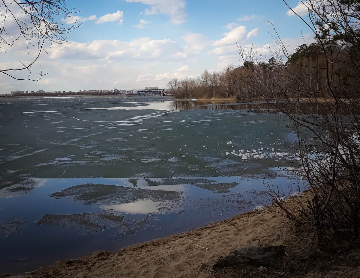 В апреле на Шершнях уже тает лед