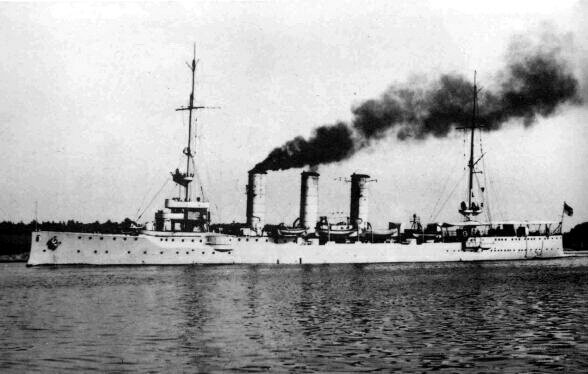 Легкий крейсер «Аугсбург», главный противник русских канонерских лодок