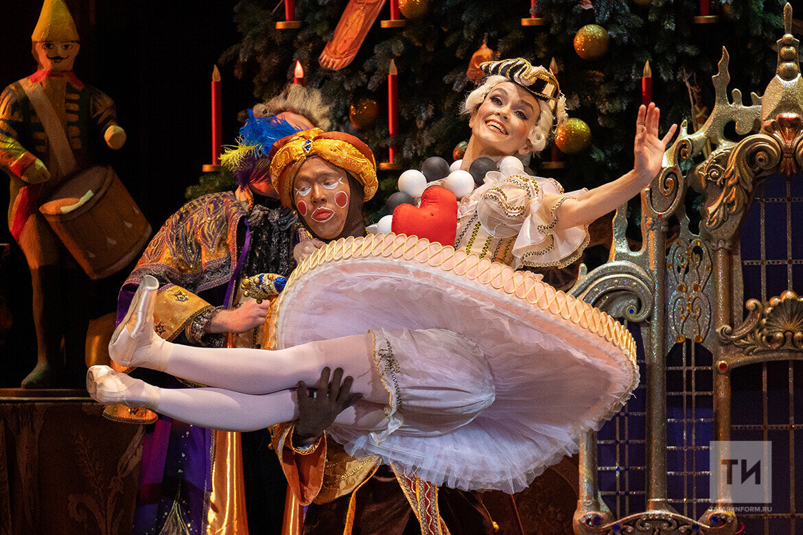 На сценах всех театров оперы и балета стартовали марафоны «Щелкунчиков». Фото: © Владимир Васильев / «Татар-информ»