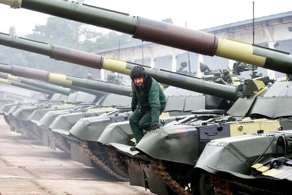    Украинские танки, Yevhen Kotenko / globallookpress.com