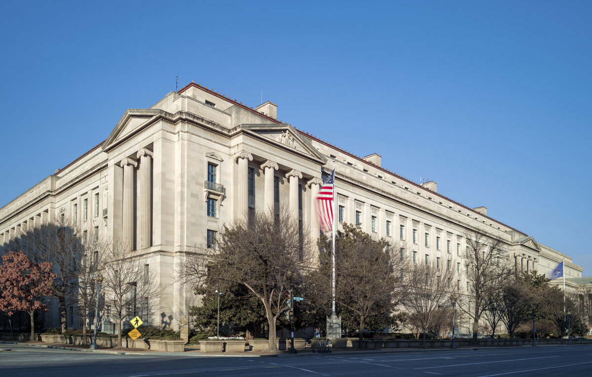    Здание Минюста США  Peter Silverman Photo/Shutterstock/FOTODOM