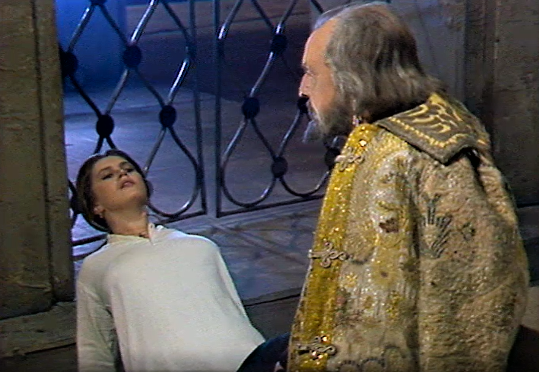 Кадр из телеспектакля "Василиса Мелентьева" (1982)