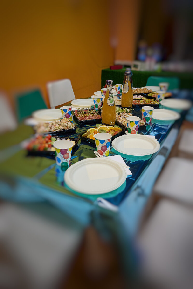 Нашлись угощения даже для гостей, которые на безглютеновой диете