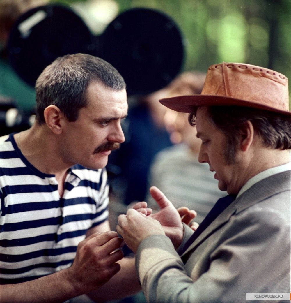  ,  .         "   ,   !"