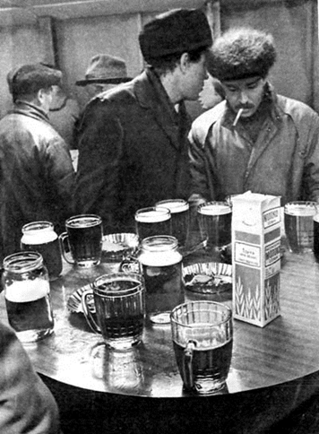 В барах разрешалось курить. Какая прелесть!