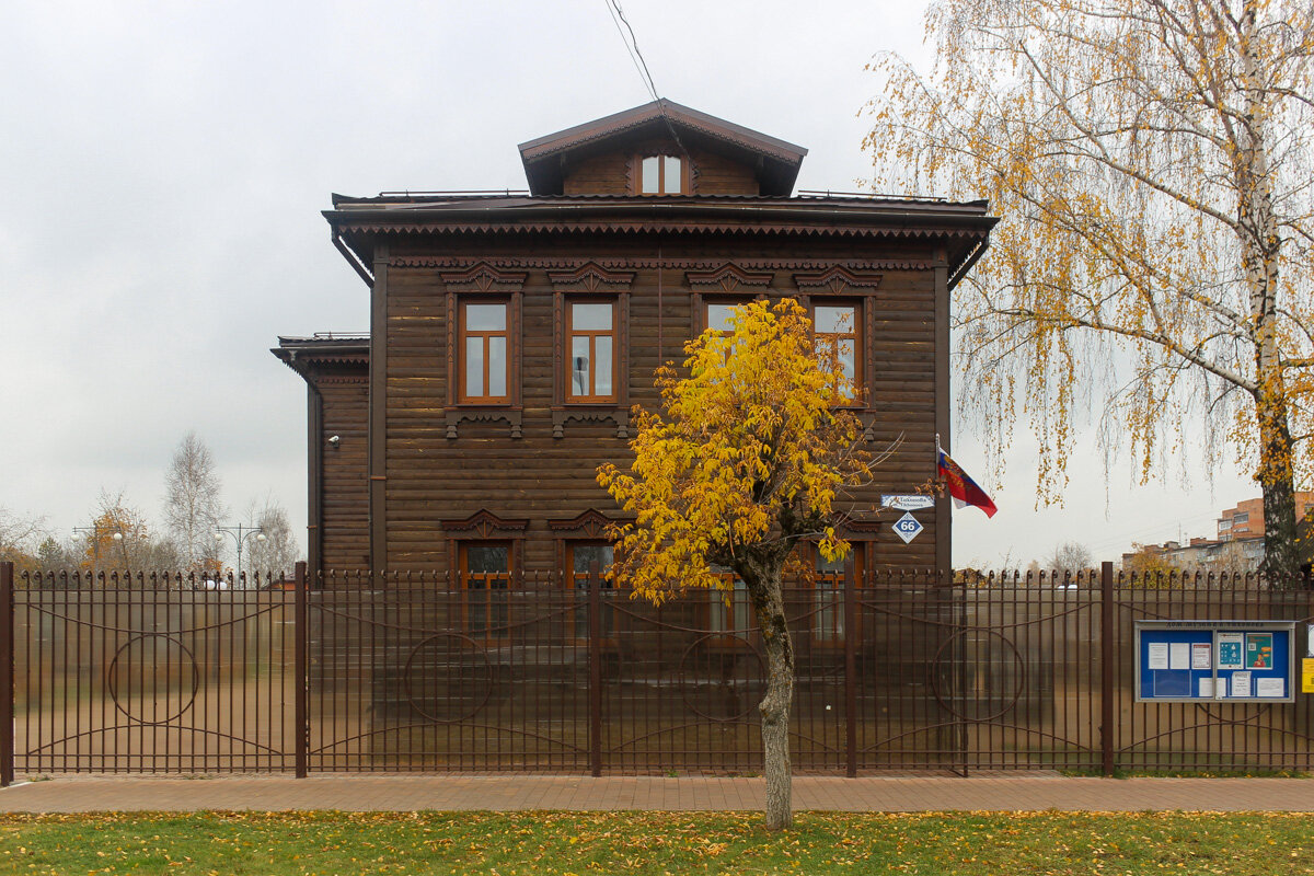 Улица Тихонова, 66