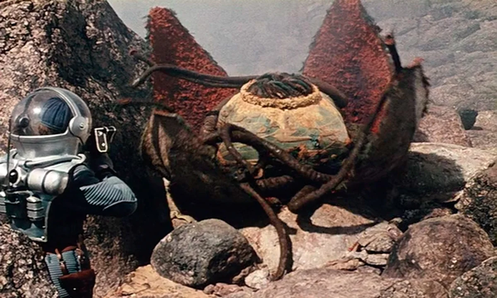 КАДР ИЗ ФИЛЬМА "ПЛАНЕТА БУРЬ". ФОТО: СКРИНШОТ PIKABU.RU 